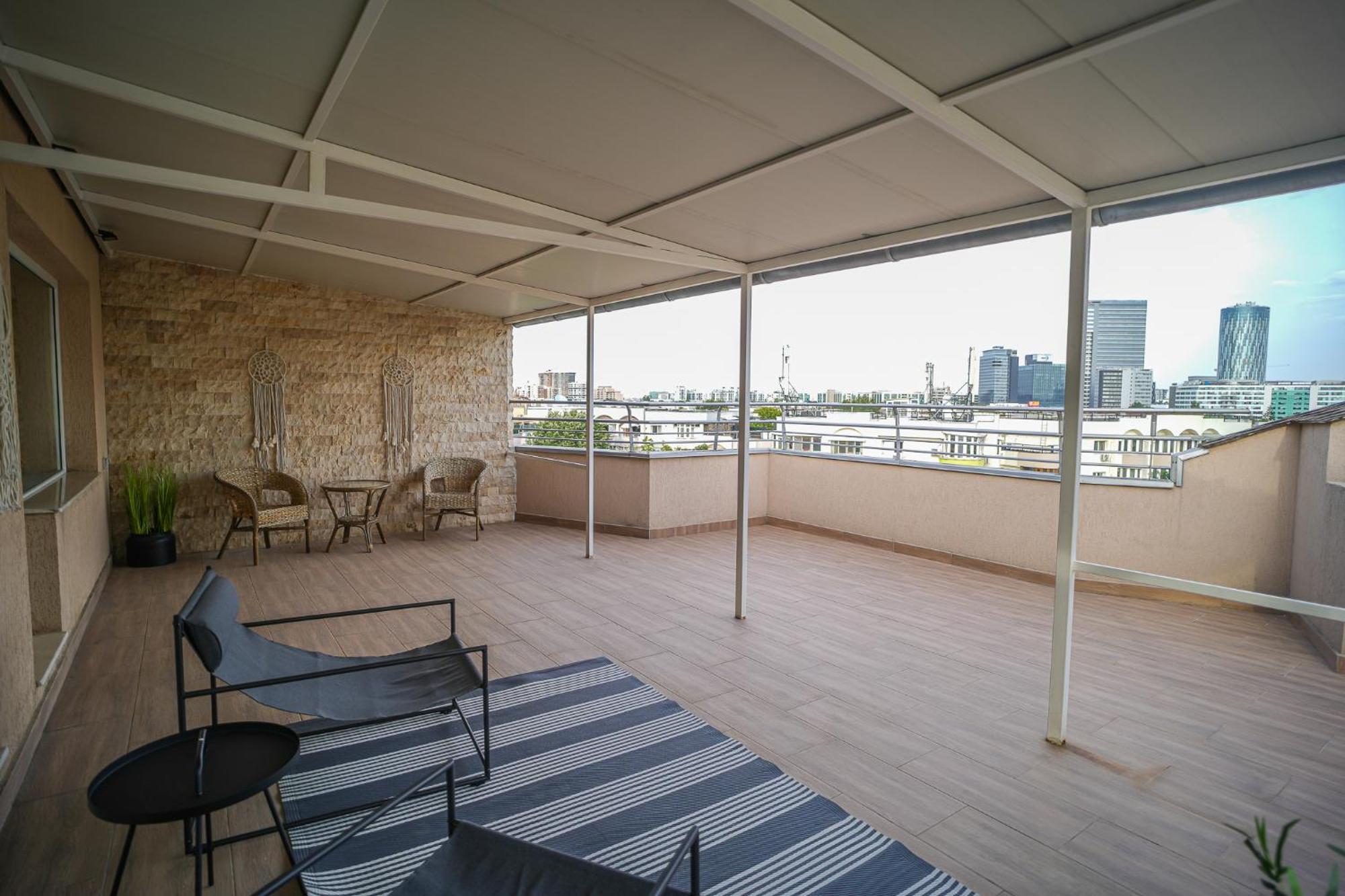 Penthouse With Huge Rooftop Terrace & City View Бухарест Экстерьер фото