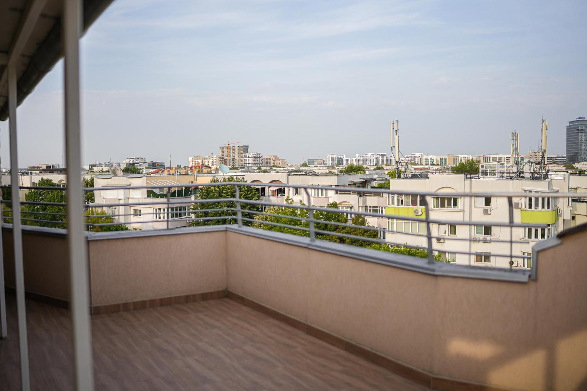 Penthouse With Huge Rooftop Terrace & City View Бухарест Экстерьер фото
